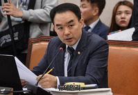 [포토] 국회 법사위 국감, 질의하는 채이배 의원
