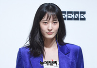 [포토] 모델 이영진 "런웨이 구경왔어요"