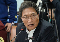 [포토] 질의하는 이학재 한국당 의원