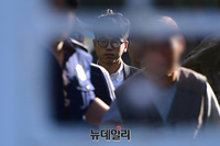 [포토] 구치소 나서는 CJ 이선호 씨...징역3년 집행유예4년 선고