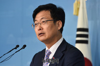 [포토] 최성 전 의원 '계엄령 문건 진상조사 촉구 기자회견'