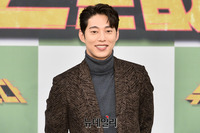 [포토] 배우 송원석, 댄디한 미소