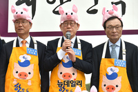 [포토] 한돈 행사 참석한 이재명 경기도지사