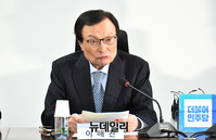 [포토] 모두발언 하는 이해찬 더불어민주당 대표