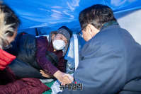 [포토] 황교안 대표 단식장 찾은 이해찬 대표