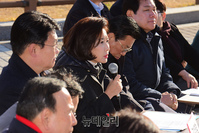 [포토] 나경원 "선거법 본회의 부의는 불법"