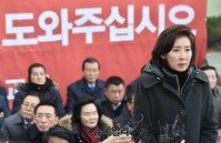 [포토] 황교안 8일차 단식, 취재진 만나는 나경원