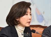 [포토] 한국당 최고위, 발언하는 나경원