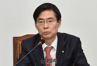 [포토] 모두발언하는 조경태 한국당 최고위원