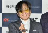 [포토] 활짝 웃는 뱅크 정시로