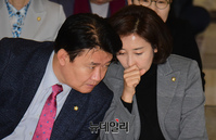 [포토] 대화 나누는 나경원-정용기