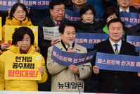 [포토] 선거제도 개혁 완수 결의 기자회견, 발언하는 정동영