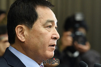 [포토] 한국당 의총, 발언하는 심재철 원내대표