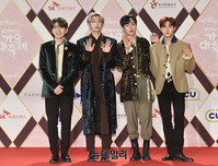 [포토] 몬스타엑스 "KBS 가요대축제, 노래하러 왔어요"