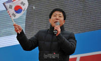 [포토] '문재인 퇴진' 집회 참석한 박상학 대표
