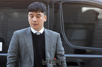 [포토] 2번째 영장심사 출석한 버닝썬 '승리'