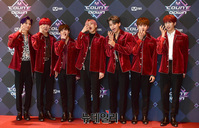 [포토] 이엔오아이 "신곡들고 왔어요"