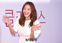 [포토] 김재경 "반가워요"