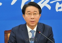 [포토] 모두발언하는 민주당 조정식 정책위의장