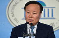 [포토] 검찰개혁안 발표하는 김재원 한국당 정책위의장