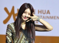 [포토] 시그니처 포즈한 에버글로우 시현