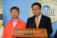 [포토] 김동우 민중당 예비후보 "전과 10범이지만 부끄럽지 않다"