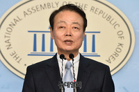 [포토] '비례대표 전략공천 불허' 반박하는 한선교 대표