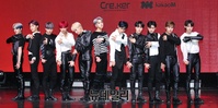 [포토] 첫번째 정규앨범 발매한 '더보이즈'