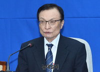 [포토] 민주당 영입인사 발표 행사, 발언하는 이해찬