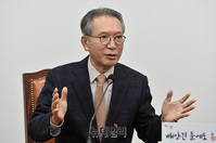 [포토] '홍준표·김태호' 관련 발언하는 김형오 한국당 공천관리위원장