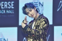 [포토] 여심저격하는 펜타곤 리더 후이