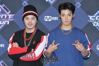 [포토] 남다른 패션 센스 뽐낸 '강남X군조'