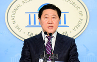 [포토] 유기준 한국당 의원 '총선 불출마 선언'