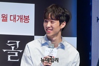 [포토] 영화 '콜' 제작발표회, 밝게 웃는 이충현 감독