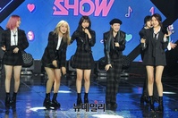 [포토] 더쇼 1위, 여자친구 '신나는 앵콜무대'