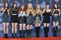 [포토] 시그니처 "생방송에서 만나요"