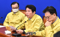 [포토] 코로나19 관련 발언하는 이인영 민주당 원내대표