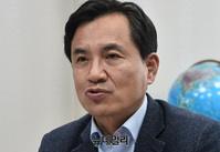 [포토] 김진태 "중국인 입국금지 못하는 文, 중국과 거래가 있었을 것"