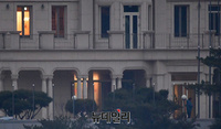 [포토] 해지자 불밝힌 신천지 이만희 별장...서울시는 살인죄로 검찰 고발