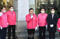 [포토] 미래통합당 현판식, 인사말하는 황교안