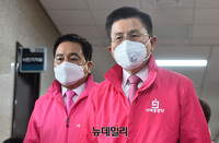 [포토] 통합당 최고위 입장하는 '황교안-심재철'