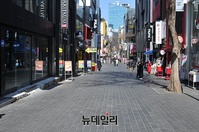 [포토] '코로나19'확산에 관광객 사라진 명동거리