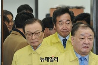 [포토] 선거대책위원회의 입장하는 '이해찬-이낙연'