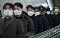 [포토] 코로나19 확진환자 6,593명…9일부터 '마스크 5부제' 실시
