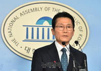 [포토] 목포 출마선언 하는 윤소하 정의당 원내대표