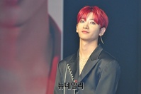 [포토] 첫번째 솔로 미니앨범 발매한 레인즈 홍은기