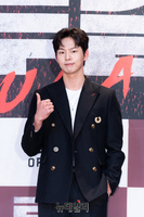 [포토] 배우 박선호 "온라인으로 인사드립니다"