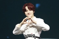 [포토] 티오오 민수 "하트 받으세요"