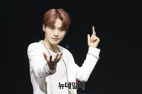 [포토] 시그니처 포즈하는 티오오 제롬