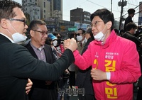 [포토] 선거 유세하는 김병민 광진갑 후보